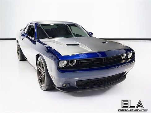 Used 2017 Dodge Challenger SXT Plus RWD image 2