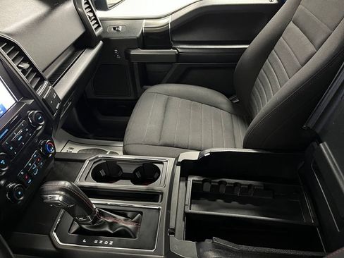 Used 2020 Ford F150 XLT w/ Equipment Group 302A Luxury AWD/4WD image 40