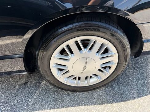 Used 2003 Ford Thunderbird RWD image 7