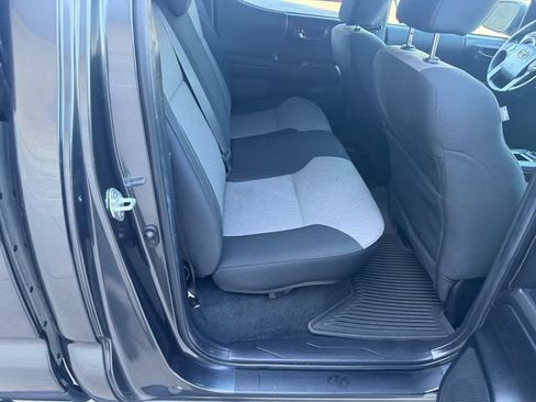 Used 2022 Toyota Tacoma TRD Sport w/ Technology Package AWD/4WD image 23