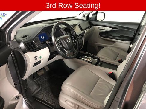 Used 2022 Honda Pilot Touring image 7