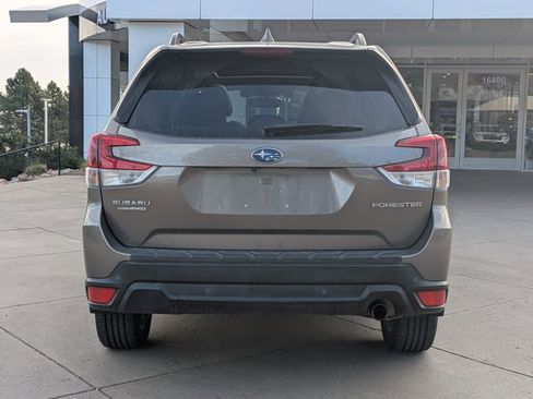 Used 2020 Subaru Forester Limited image 5