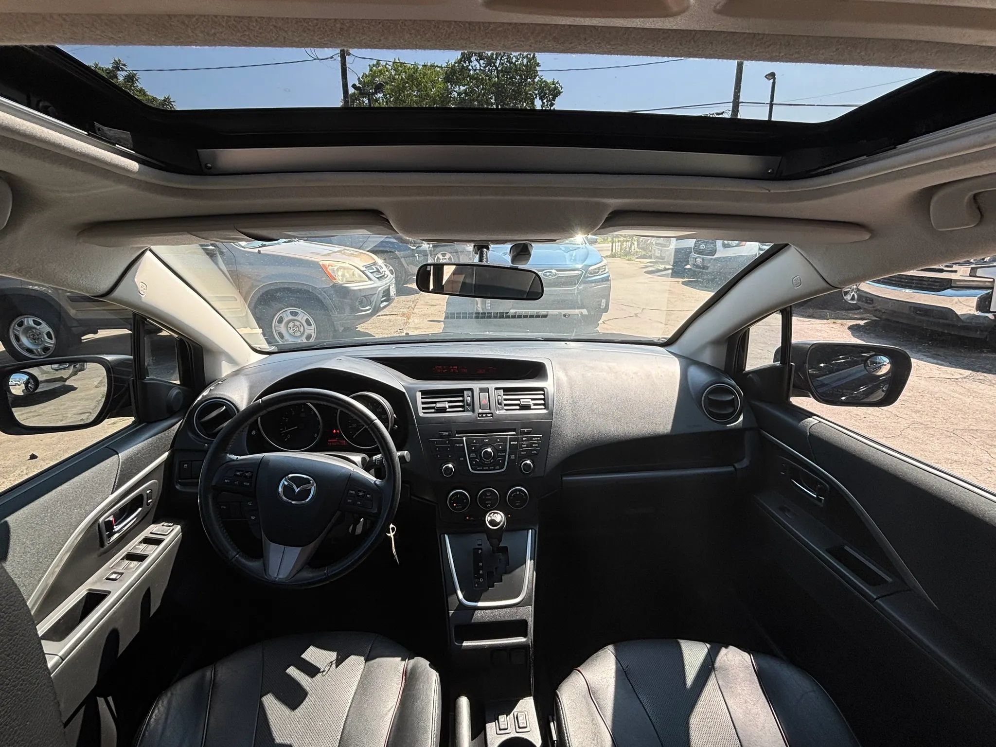 Used 2015 MAZDA MAZDA5 Grand Touring FWD image 9