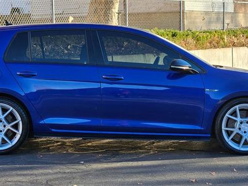 Used 2018 Volkswagen Golf R 4-Door image 6