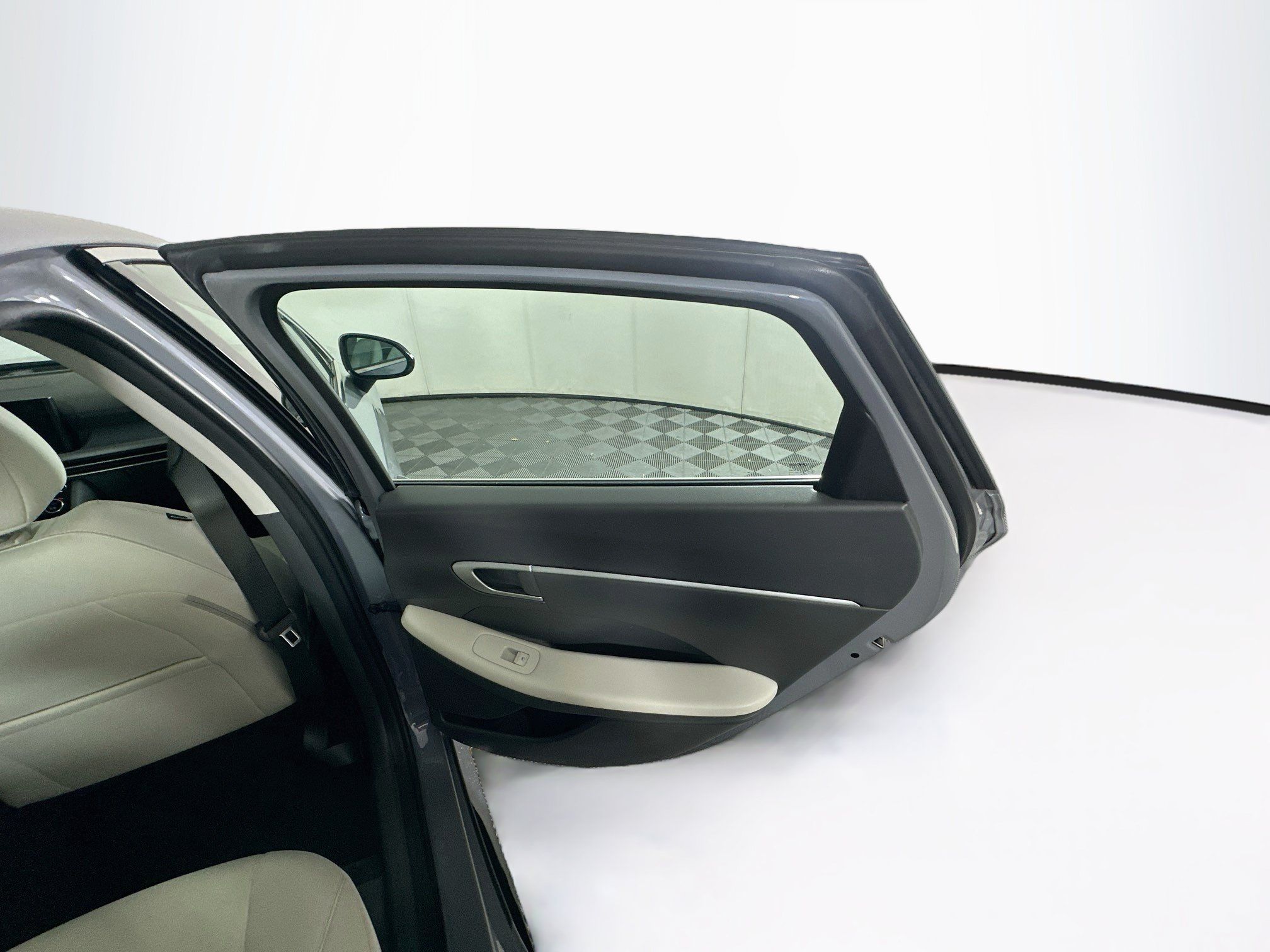 Used 2025 Hyundai Sonata SEL FWD image 29