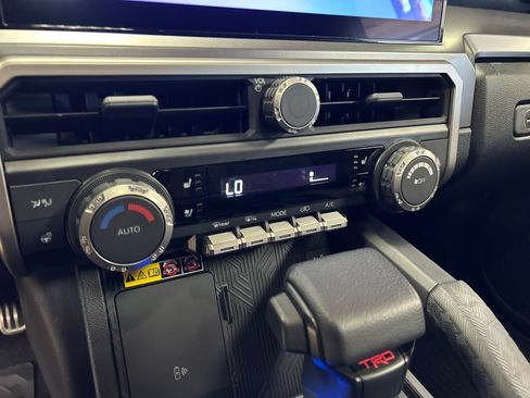 Used 2025 Toyota 4Runner TRD Sport Premium AWD/4WD image 18