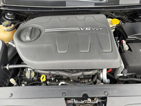 Used 2016 Chrysler 200 C AWD/4WD image 29