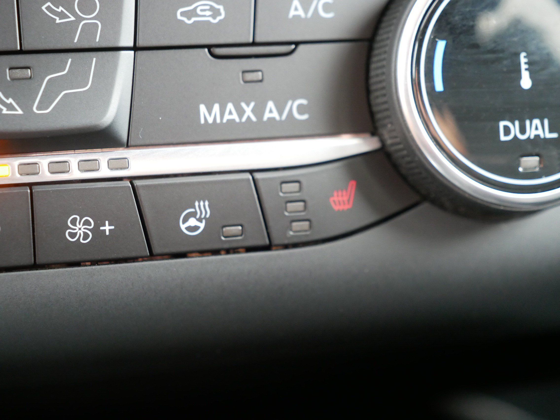 Used 2025 Ford Escape ST-Line Select AWD/4WD image 32