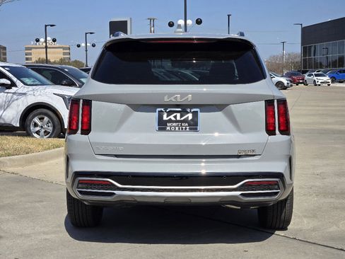 Certified 2023 Kia Sorento EX image 13