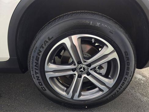 Used 2021 Mercedes-Benz GLC 300 4MATIC image 20