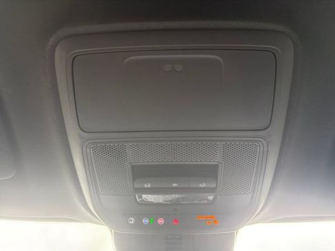 Used 2026 GMC Acadia Elevation w/ Black Edition FWD image 25