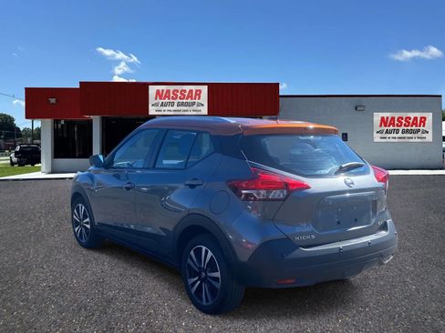 Used 2020 Nissan Kicks SV FWD image 6