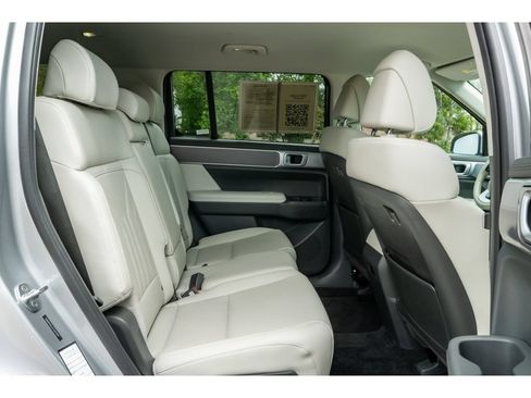 Used 2026 Hyundai Santa Fe SEL FWD image 17
