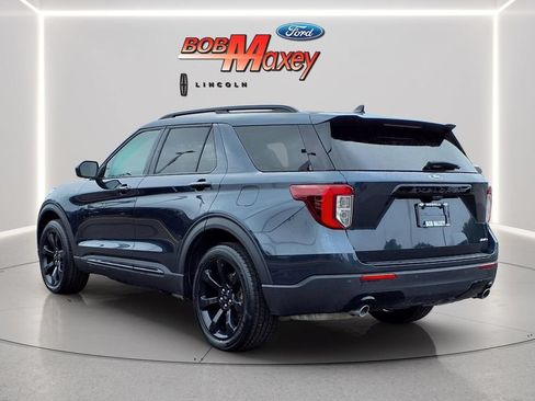 Used 2023 Ford Explorer ST-Line AWD/4WD image 7