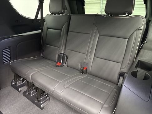 New 2026 GMC Yukon XL Elevation w/ Elevation Premium Package RWD image 5