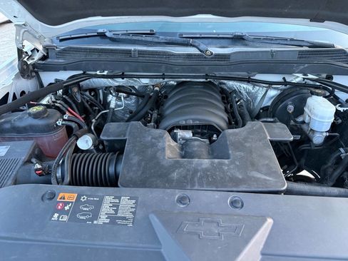 Used 2015 Chevrolet Silverado 1500 LT AWD/4WD image 39