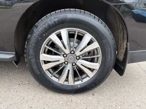 Used 2020 Nissan Pathfinder S AWD/4WD image 19