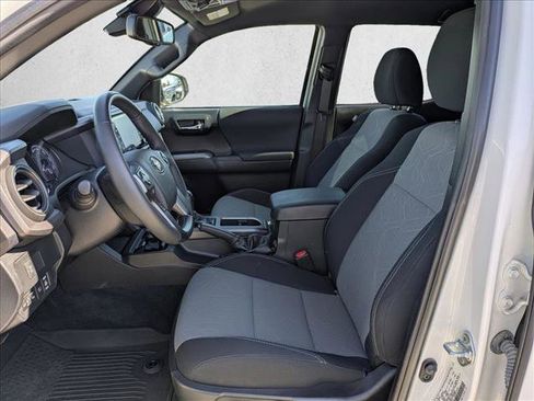 Used 2023 Toyota Tacoma TRD Off-Road image 15