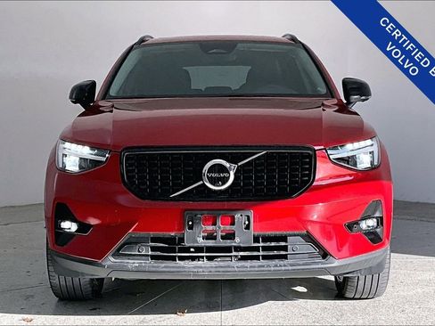 Used 2023 Volvo XC40 B5 Ultimate w/ Protection Package Premier image 6