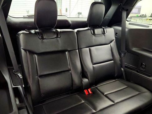 Used 2022 Ford Explorer ST w/ Equipment Group 401A image 23