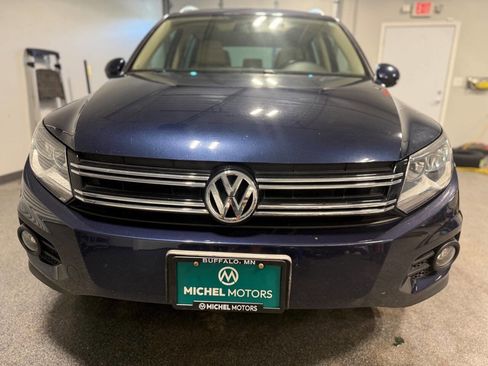 Used 2013 Volkswagen Tiguan SE image 2