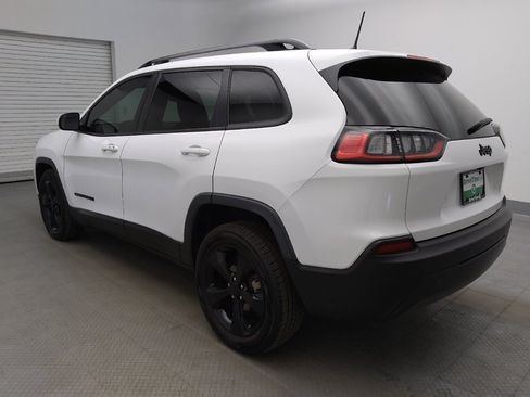 Used 2021 Jeep Cherokee Latitude Plus FWD image 3