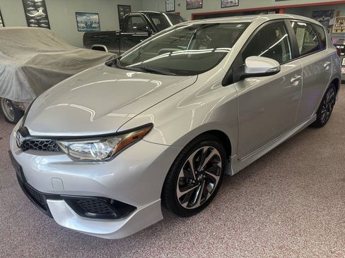 Used 2016 Scion iM FWD image 3