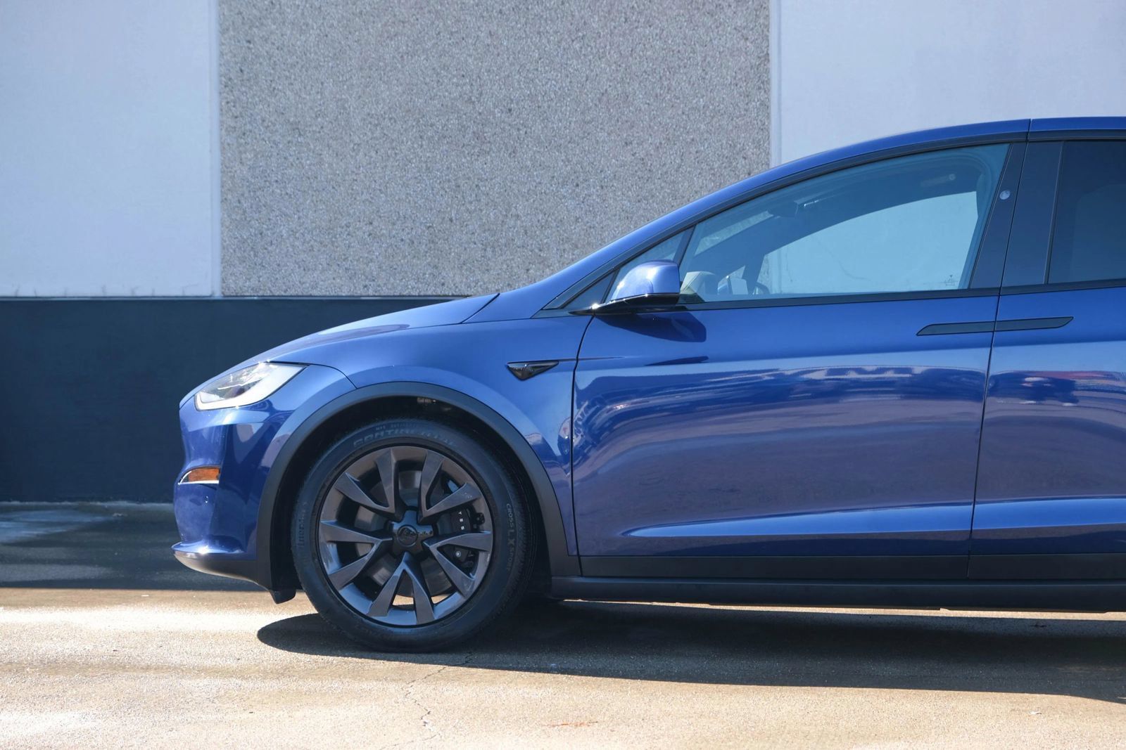 Used 2023 Tesla Model X Plaid AWD/4WD image 7