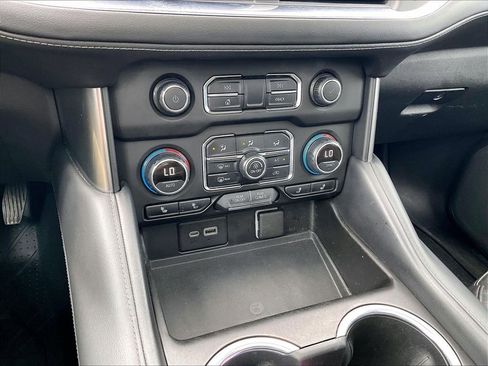 Used 2021 Chevrolet Tahoe LT w/ LT Signature Package AWD/4WD image 26