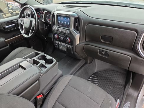 Used 2021 Chevrolet Silverado 1500 RST image 17
