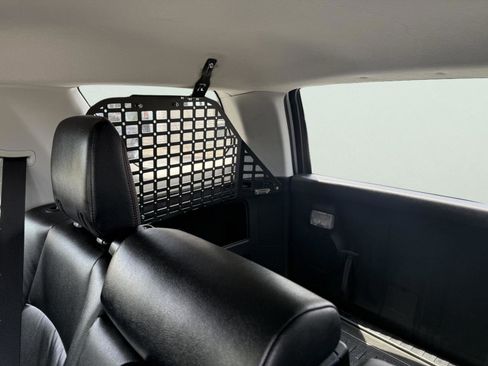 Used 2018 Toyota 4Runner TRD Off-Road Premium w/ TRD Performance Package image 29