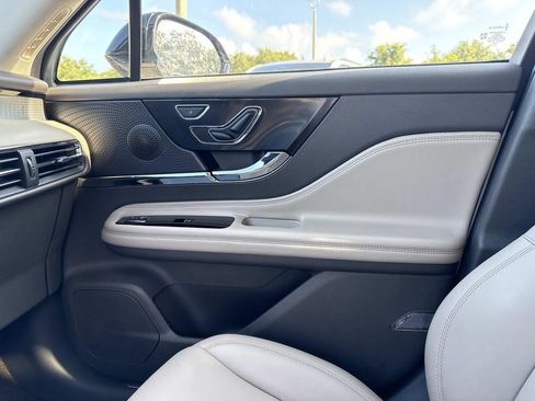 Certified 2023 Lincoln Corsair FWD image 22