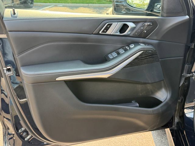 Used 2024 BMW X7 xDrive40i w/ M Sport Package AWD/4WD image 26