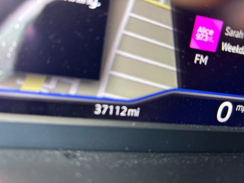 Used 2023 Volkswagen Tiguan SEL R-Line image 11