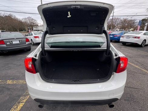Used 2012 Volvo S60 T5 w/ Multimedia Pkg FWD image 19