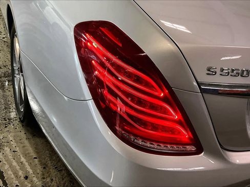 Used 2016 Mercedes-Benz S 550 4MATIC Sedan image 42