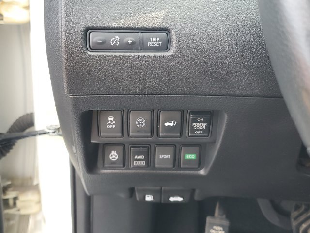 Used 2017 Nissan Rogue SL AWD/4WD image 19