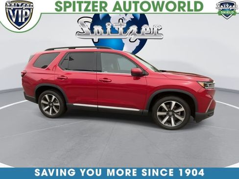 Used 2025 Honda Pilot Touring image 10