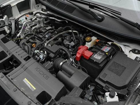 New 2025 Nissan Kicks SR image 27