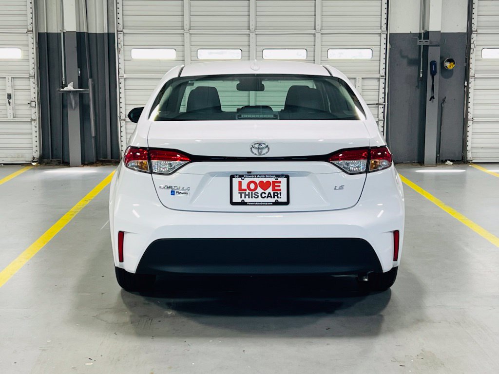 Used 2026 Toyota Corolla LE FWD image 16