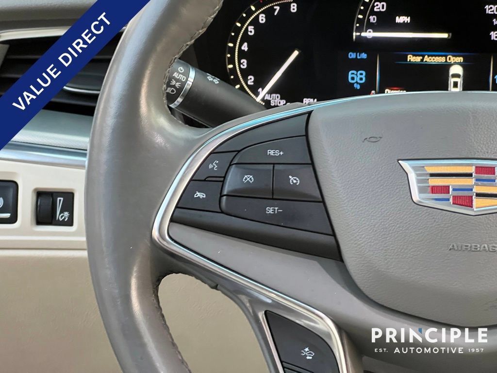 Used 2018 Cadillac XT5 Luxury w/ Driver Awareness Package FWD image 19