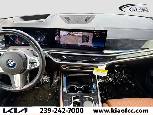 Used 2023 BMW X7 xDrive40i w/ M Sport Package image 20
