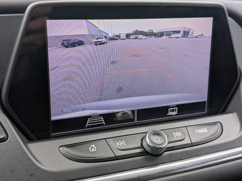 Used 2021 Chevrolet Blazer LT image 18