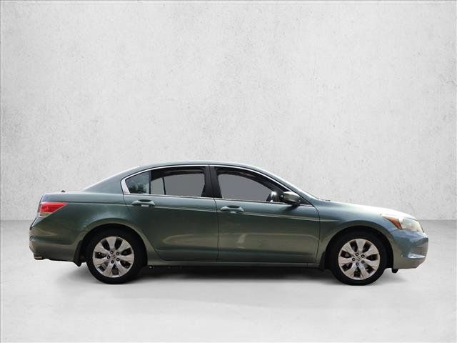 Used 2010 Honda Accord EX-L image 4