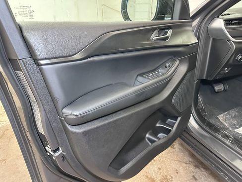 New 2025 Jeep Grand Cherokee Laredo image 17