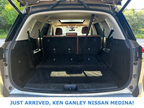 Certified 2024 Nissan Pathfinder Platinum w/ Cargo Package AWD/4WD image 18