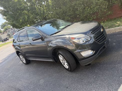 Used 2017 Chevrolet Equinox LT w/ Driver Confidence Package II AWD/4WD image 5