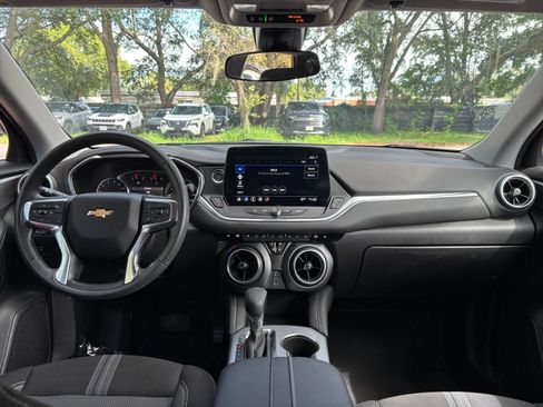 Used 2026 Chevrolet Blazer LT FWD image 32
