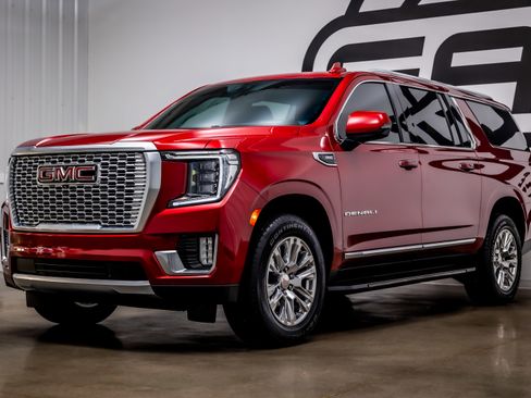 Used 2021 GMC Yukon XL Denali image 26