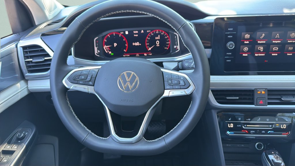 New 2027 Volkswagen Taos SEL AWD/4WD image 11